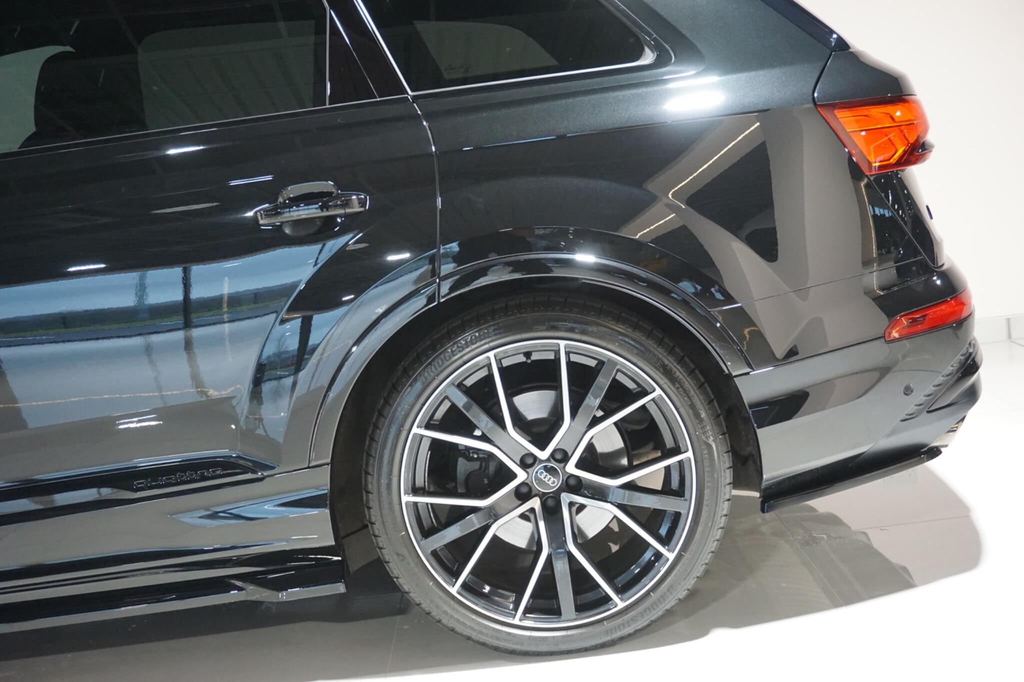 Audi SQ7 4.0 TFSI V8 Black Edition SUV 5dr Petrol Tiptronic quattro Euro 6 (s/s) (507 ps)